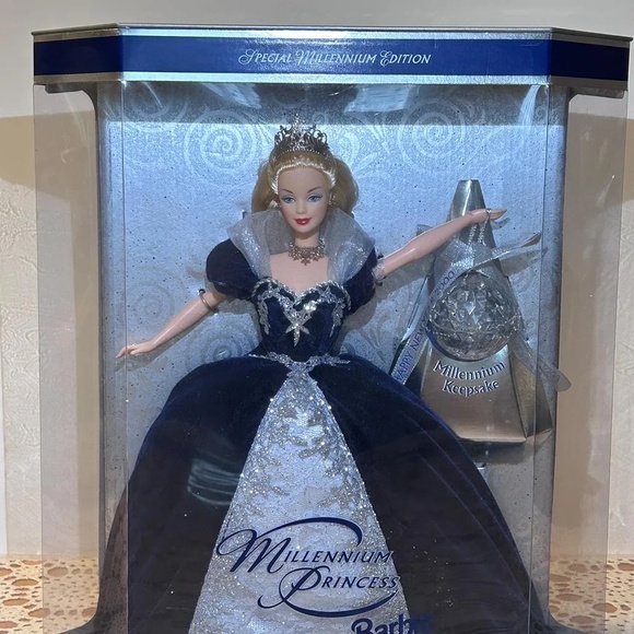 Millennium Princess Barbie Special Edition Mattel 1999/2000 W/Beautiful … - Picture 2 of 10